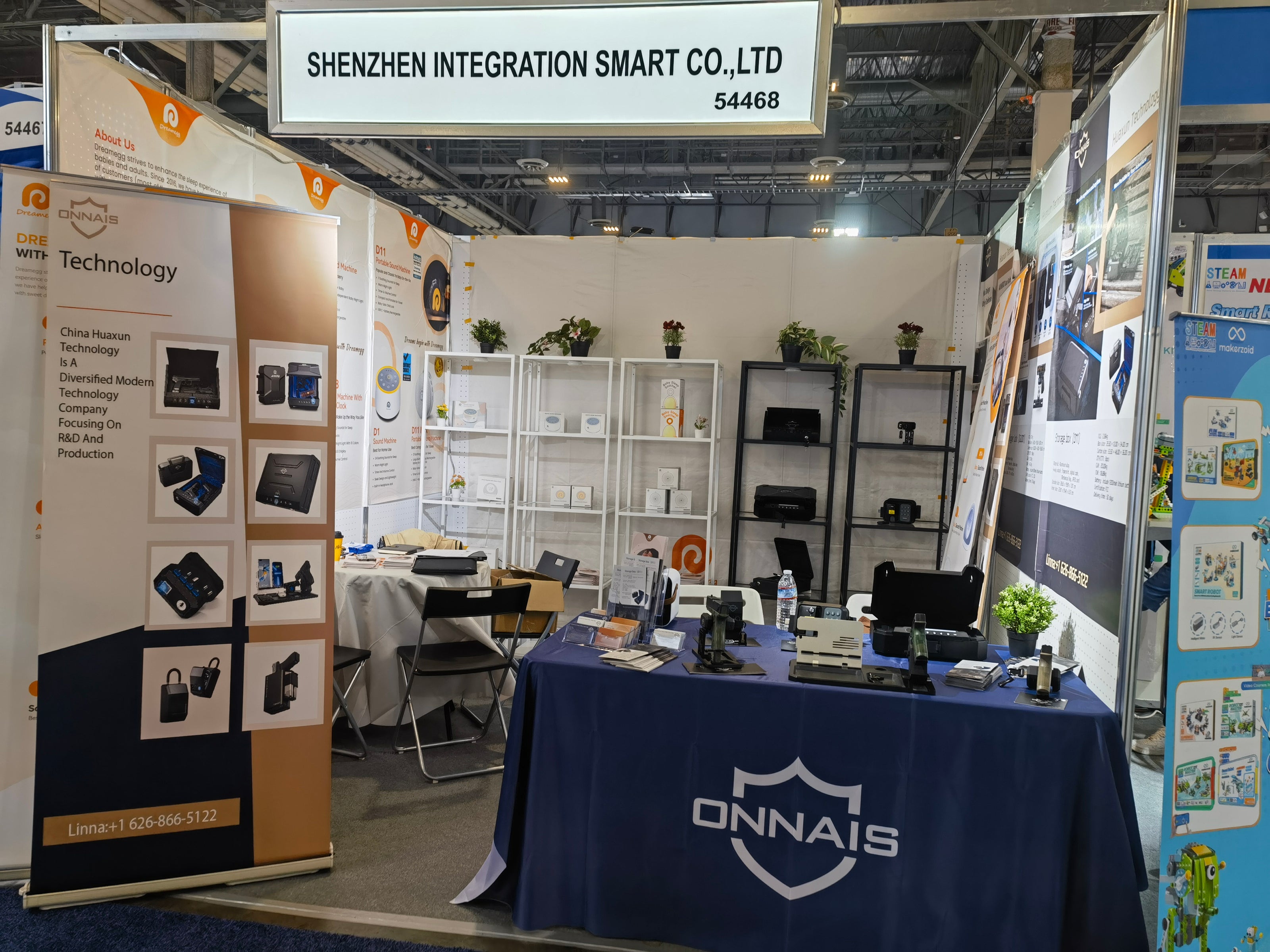 ONNAIS exhibition booth 2